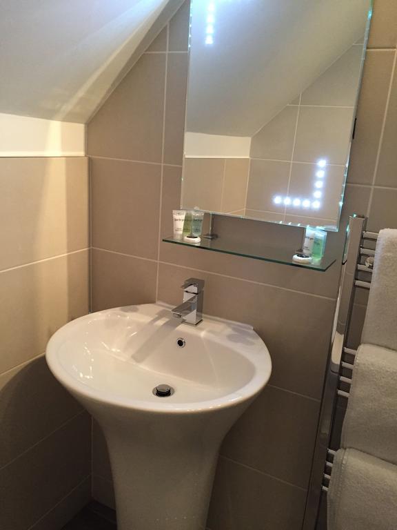 One Helena Road Serviced Apartments Southsea Exterior foto